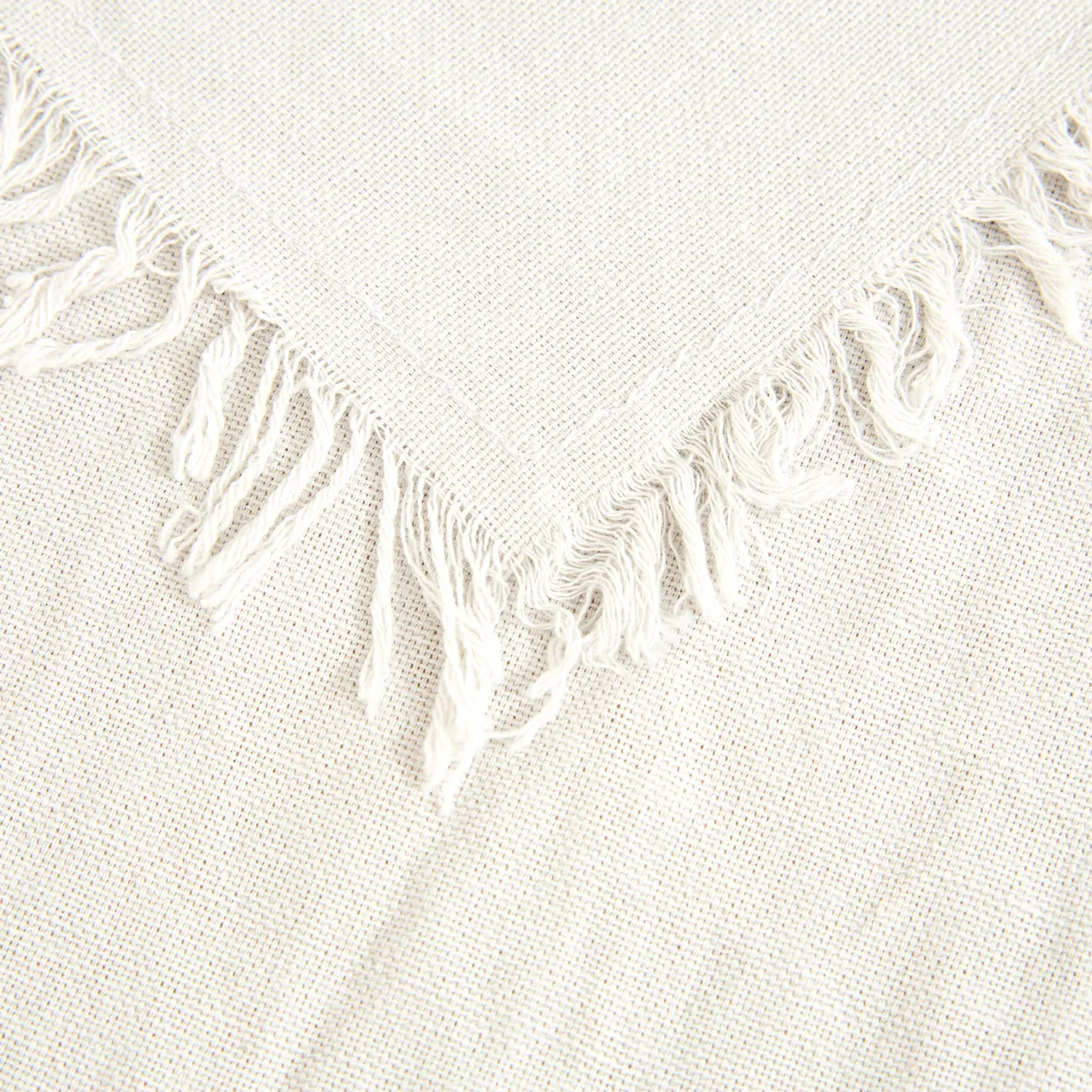 Casa Viva Camino de mesa de algodón gris Flecos 30x150cm Clearance