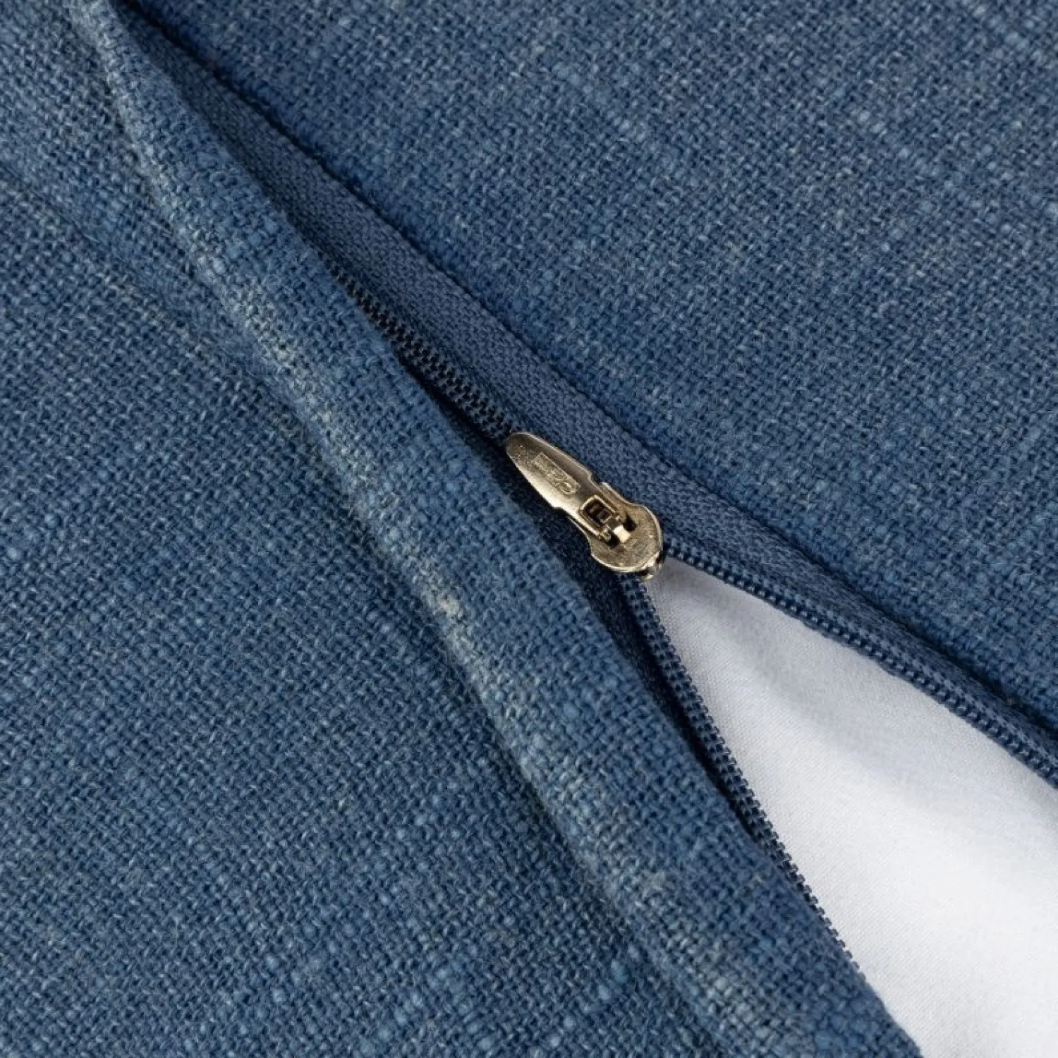 Casa Viva Funda de cojín de algodón azul Frida 45x45cm Clearance