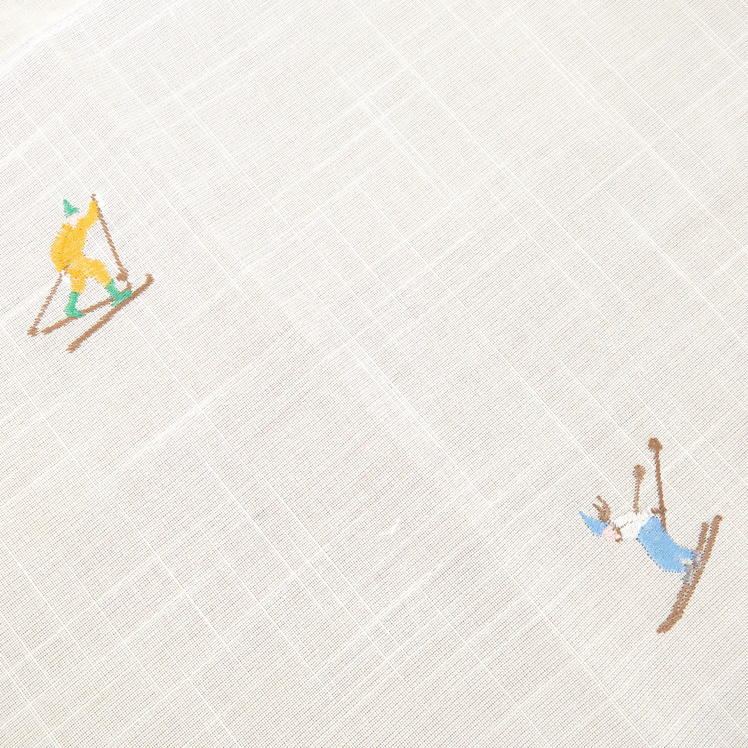 Casa Viva Mantel blanca bordado Esquiadores 150x250cm