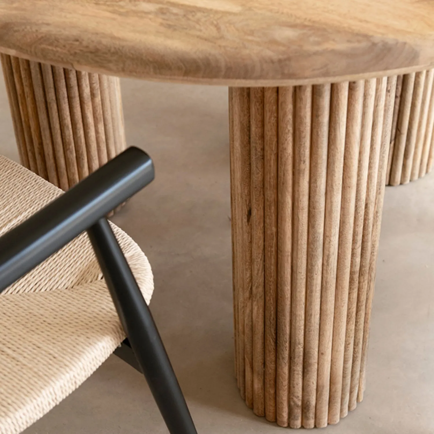 Casa Viva Mesa de comedor de madera de mango Singapur Ø120x76cm Clau&Chloe New