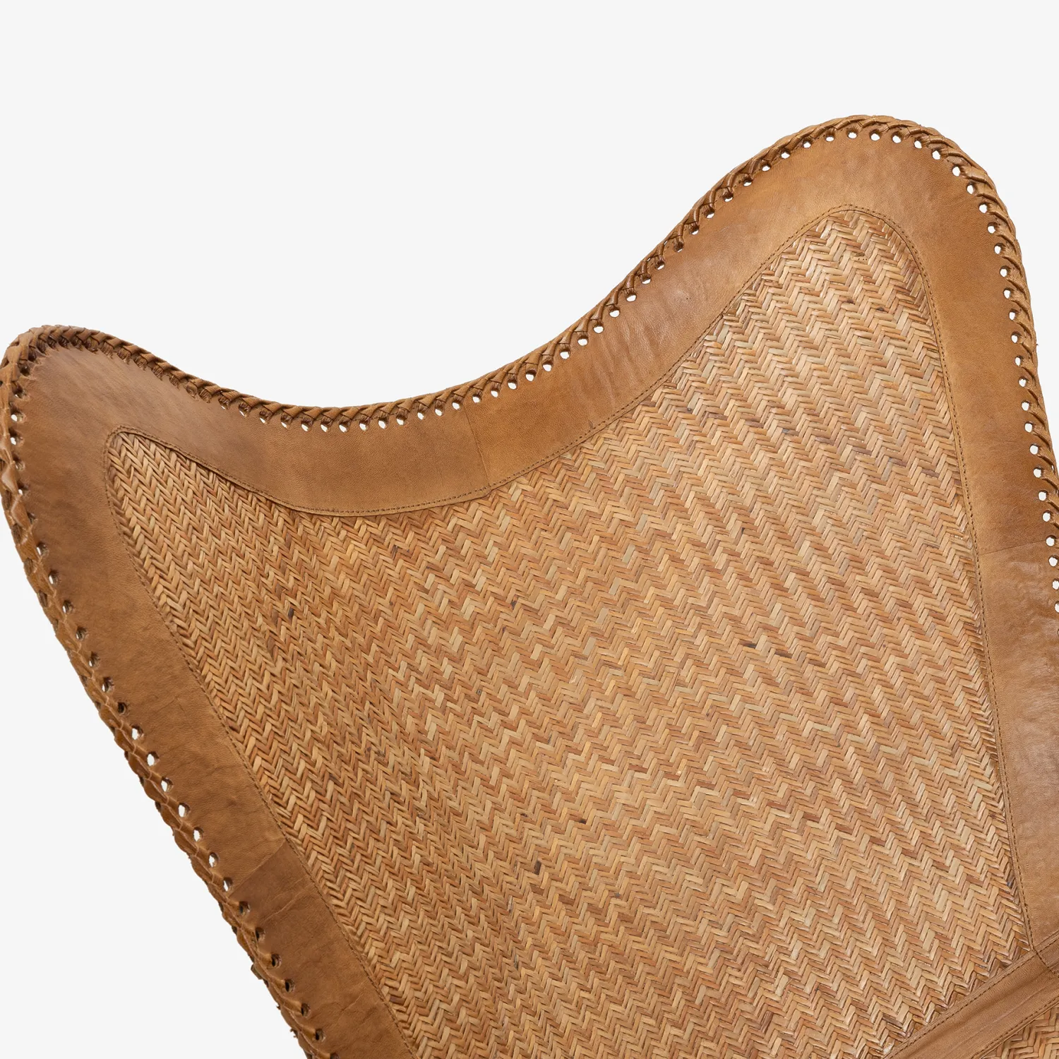 Casa Viva Silla mariposa de cuero y ratán marrón Katy 72x78x92cm Outlet