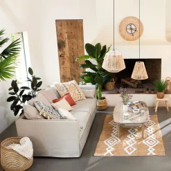 Casa Viva Sofá de 3 plazas beige con cojines 210x104x69cm Clau&Chloe Clearance