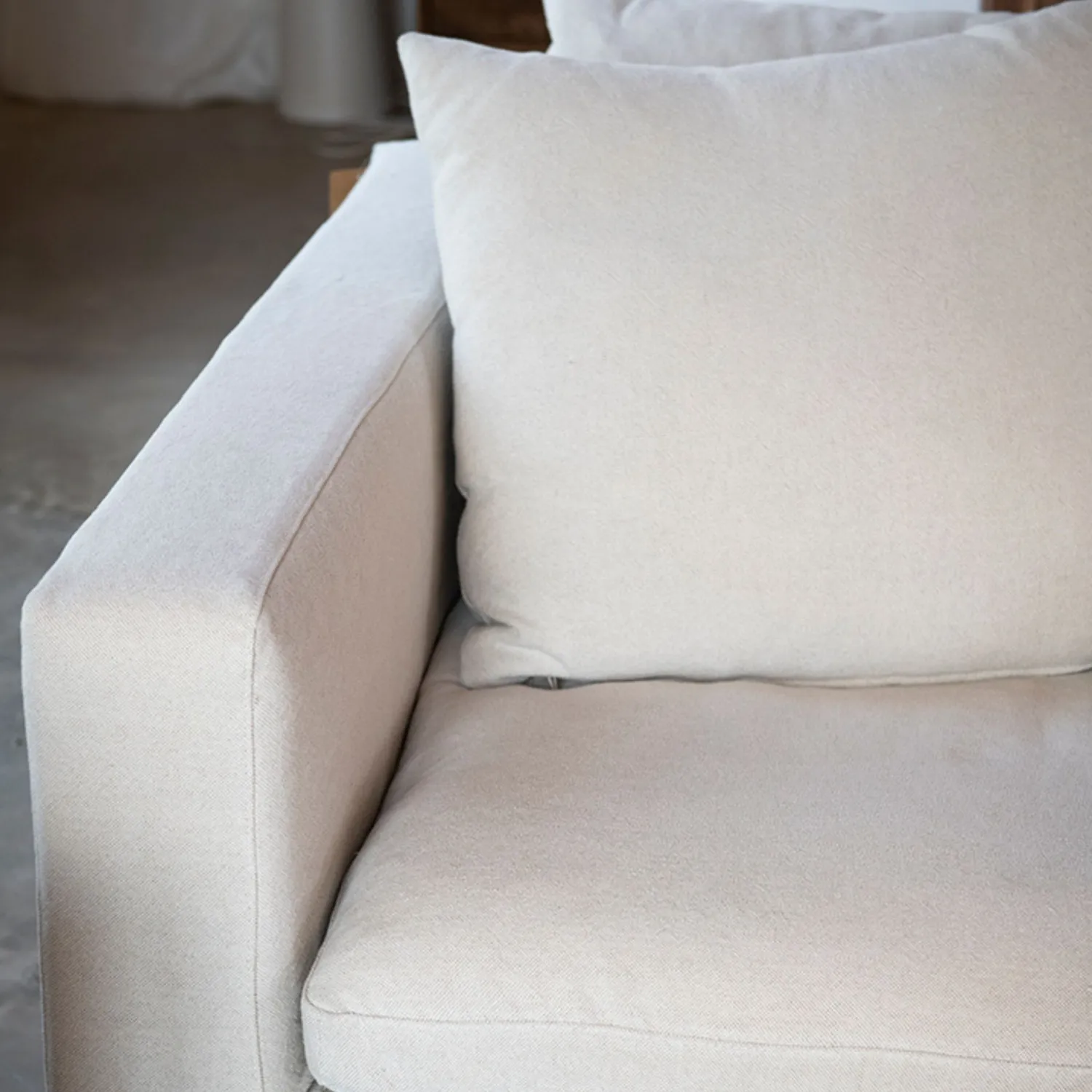 Casa Viva Sofá de 3 plazas de lino beige Aiden 220x110x80 Clau&Chloe Hot